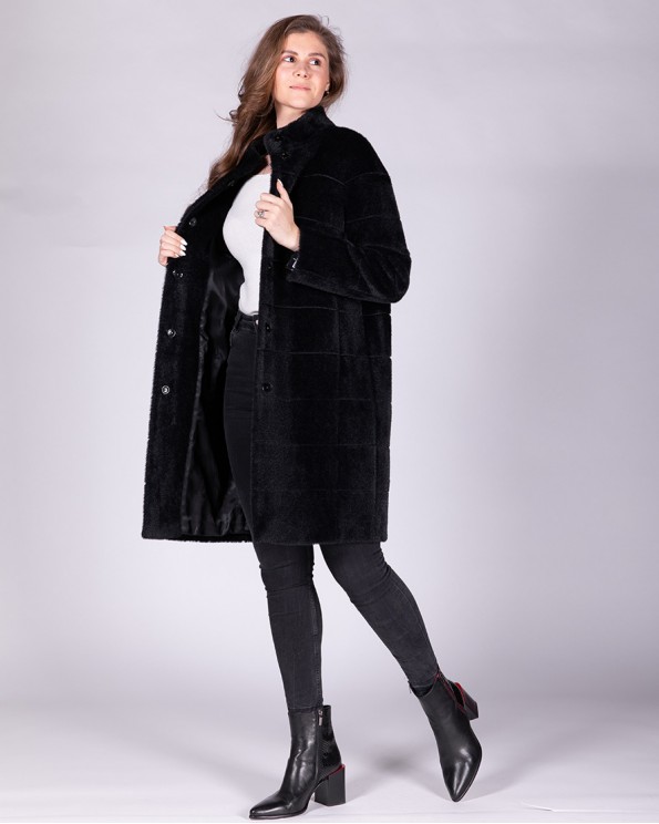Прямое пальто женское средней длины