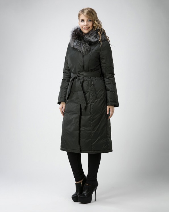 Женское пальто пуховик с мехом чернобурки