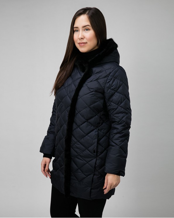 Женская зимняя куртка больших размеров